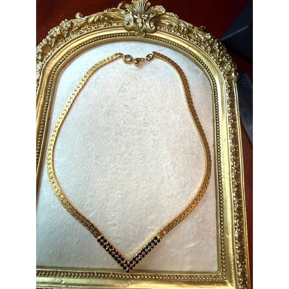 Vintage Gold Tone Necklace Black Stone Accents & V Design 16 Inch Chain USA